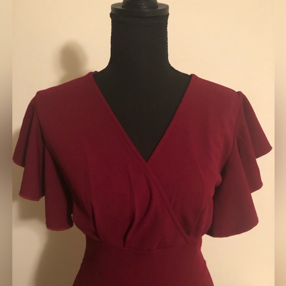 Dress;NWT; Sheath; Wine; Ruffled Sleeves; Pleated, Wrapped Bodice; V-Neck; Small - Picture 2 of 3